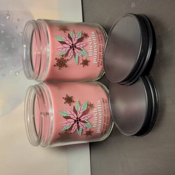 B&BW Blush Poinsettia Single Wicks - Picture 2 of 3